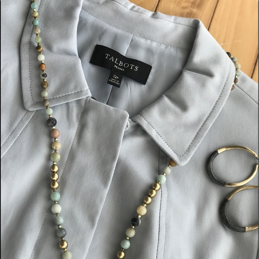 🚫SOLD🚫Talbots light gray blazer size 12p NWT